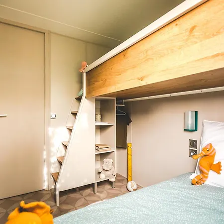 Marino Mobilhomes مكان تخييم