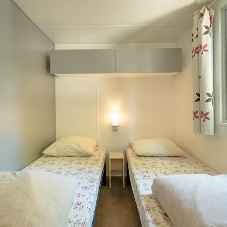 Marino Mobilhomes مكان تخييم